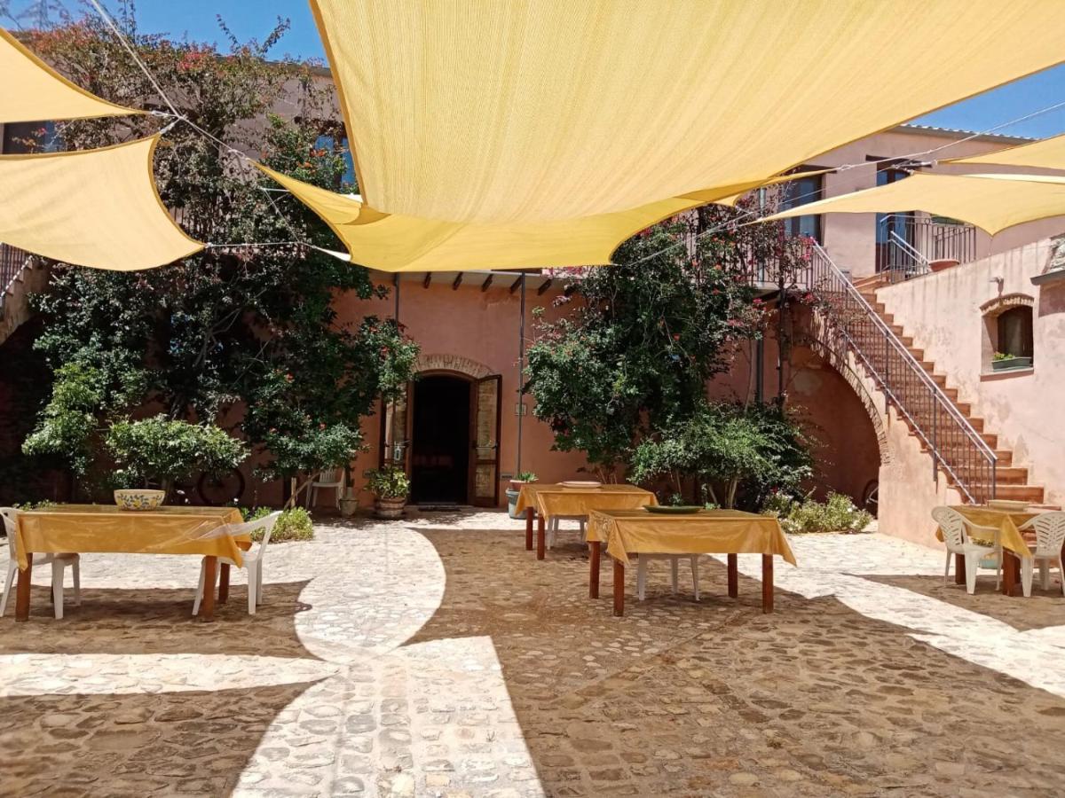 Agriturismo Case Tabarani Collesano Eksteriør bilde
