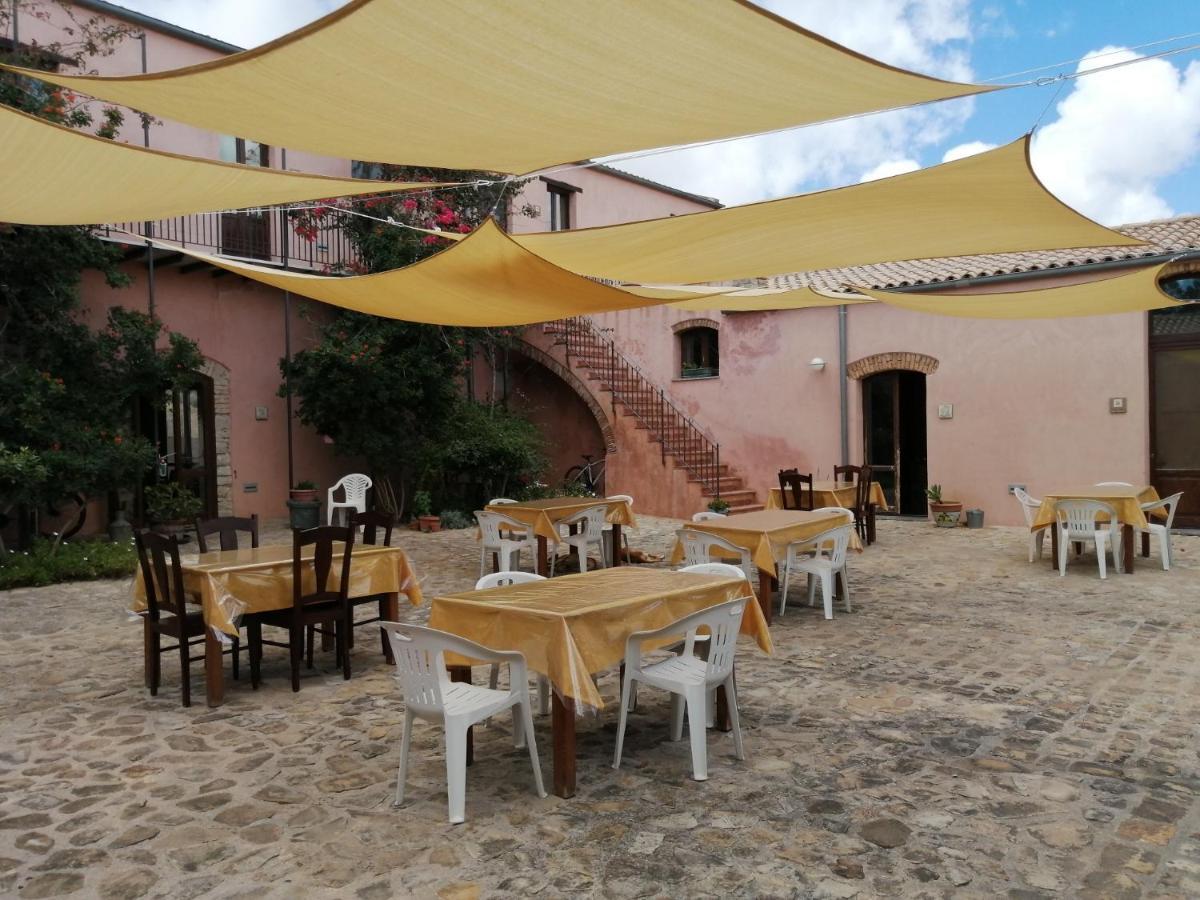 Agriturismo Case Tabarani Collesano Eksteriør bilde