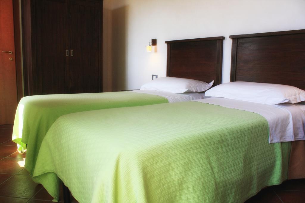 Agriturismo Case Tabarani Collesano Eksteriør bilde