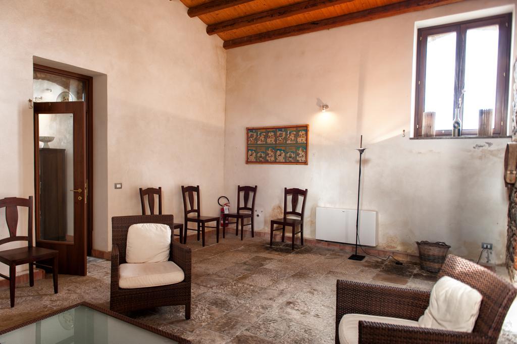 Agriturismo Case Tabarani Collesano Eksteriør bilde