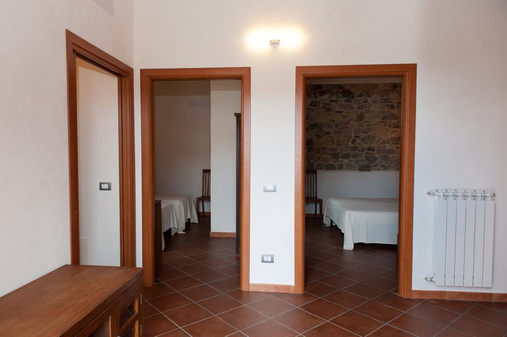 Agriturismo Case Tabarani Collesano Eksteriør bilde