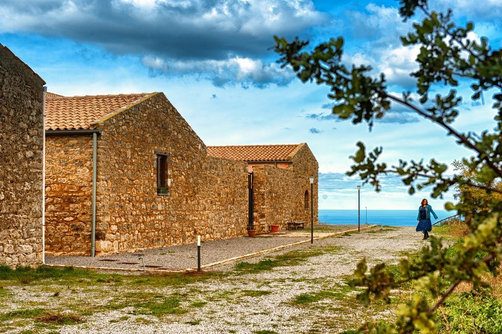 Agriturismo Case Tabarani Collesano Eksteriør bilde