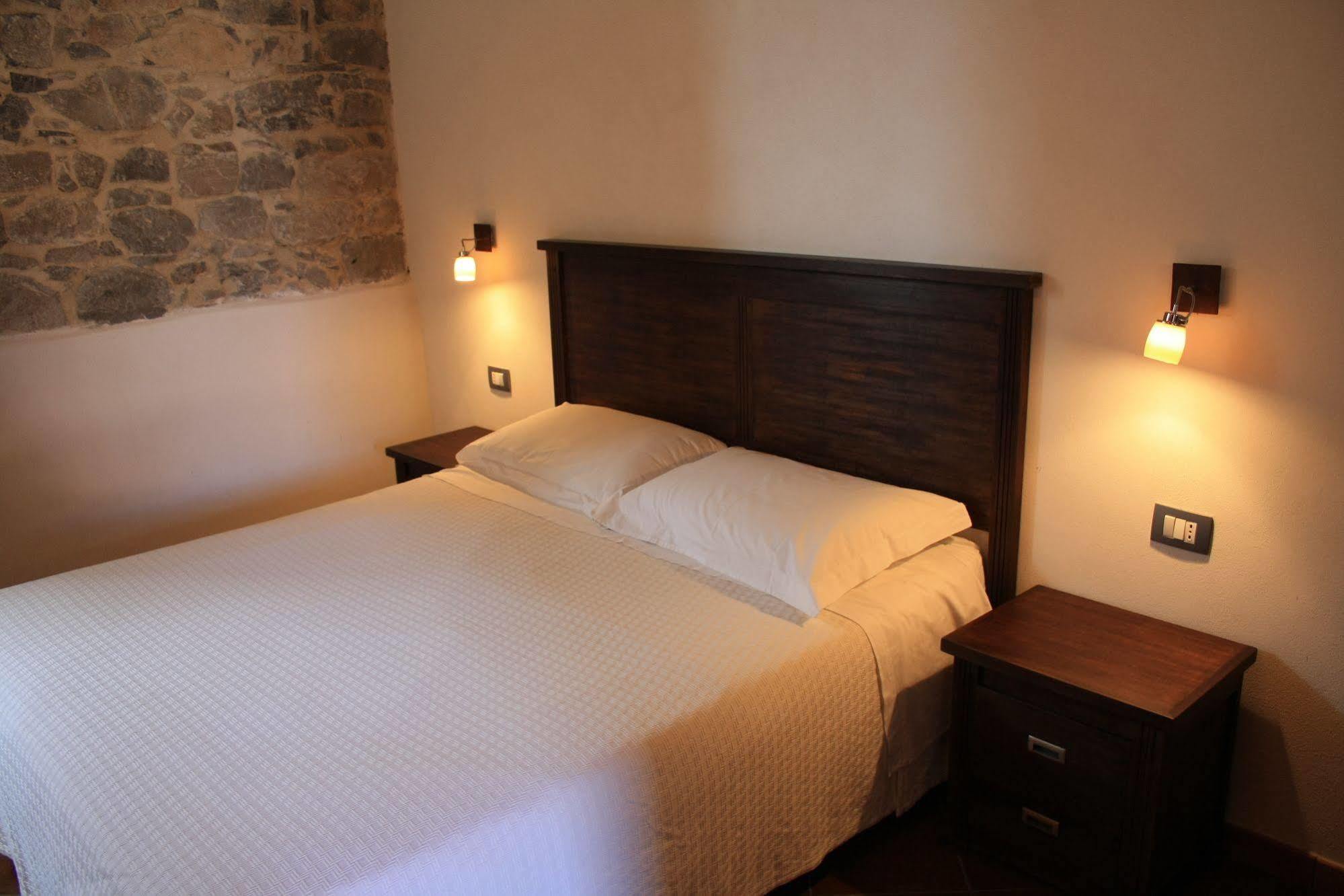 Agriturismo Case Tabarani Collesano Eksteriør bilde